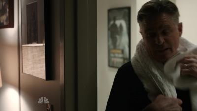 AMERICAN_ODYSSEY_-_E1X04_TANGO_UNIFORM_226.jpg