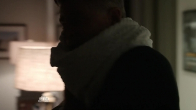AMERICAN_ODYSSEY_-_E1X04_TANGO_UNIFORM_234.jpg