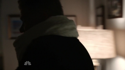 AMERICAN_ODYSSEY_-_E1X04_TANGO_UNIFORM_238.jpg