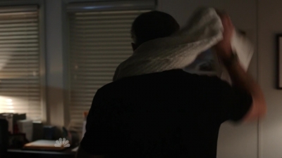 AMERICAN_ODYSSEY_-_E1X04_TANGO_UNIFORM_249.jpg