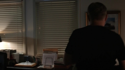 AMERICAN_ODYSSEY_-_E1X04_TANGO_UNIFORM_254.jpg