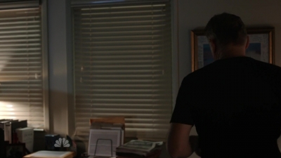 AMERICAN_ODYSSEY_-_E1X04_TANGO_UNIFORM_258.jpg