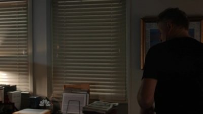 AMERICAN_ODYSSEY_-_E1X04_TANGO_UNIFORM_262.jpg
