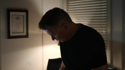 AMERICAN_ODYSSEY_-_E1X04_TANGO_UNIFORM_286.jpg