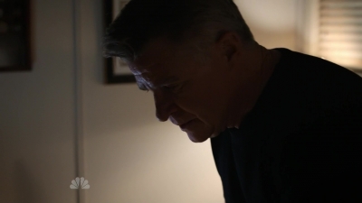 AMERICAN_ODYSSEY_-_E1X04_TANGO_UNIFORM_308.jpg