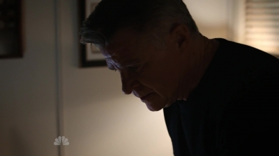 AMERICAN_ODYSSEY_-_E1X04_TANGO_UNIFORM_309.jpg