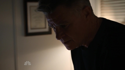 AMERICAN_ODYSSEY_-_E1X04_TANGO_UNIFORM_316.jpg