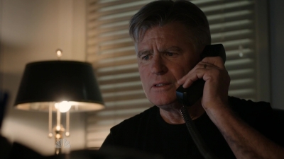 AMERICAN_ODYSSEY_-_E1X05_BEAT_FEET_033.jpg