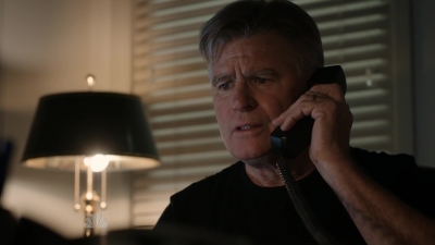 AMERICAN_ODYSSEY_-_E1X05_BEAT_FEET_035.jpg