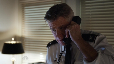 AMERICAN_ODYSSEY_-_E1X05_BEAT_FEET_302.jpg