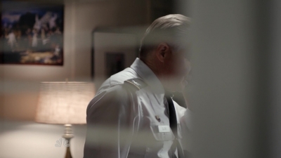 AMERICAN_ODYSSEY_-_1X06_WINGMAN_030.jpg