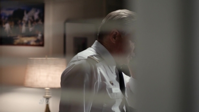 AMERICAN_ODYSSEY_-_1X06_WINGMAN_031.jpg