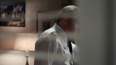 AMERICAN_ODYSSEY_-_1X06_WINGMAN_032.jpg