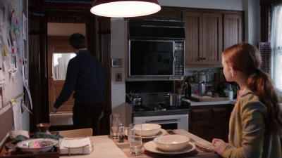 AMERICAN_ODYSSEY_-_E1X09_FIGMO_014.jpg