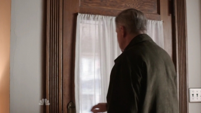 AMERICAN_ODYSSEY_-_E1X09_FIGMO_186.jpg