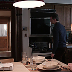 AMERICAN_ODYSSEY_-_E1X09_FIGMO_004.jpg