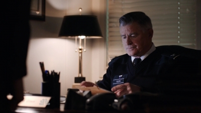 AMERICAN_ODYSSEY_-_E1X11_GINGERBREAD_023.jpg