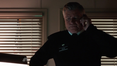 AMERICAN_ODYSSEY_-_E1X12_BUG_OUT_008.jpg