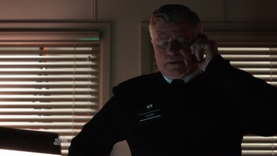 AMERICAN_ODYSSEY_-_E1X12_BUG_OUT_017.jpg