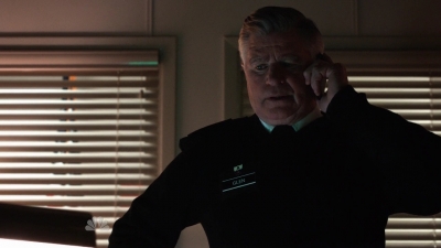 AMERICAN_ODYSSEY_-_E1X12_BUG_OUT_019.jpg