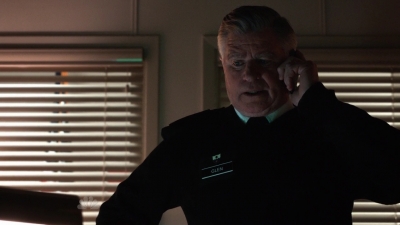 AMERICAN_ODYSSEY_-_E1X12_BUG_OUT_026.jpg