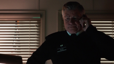 AMERICAN_ODYSSEY_-_E1X12_BUG_OUT_031.jpg