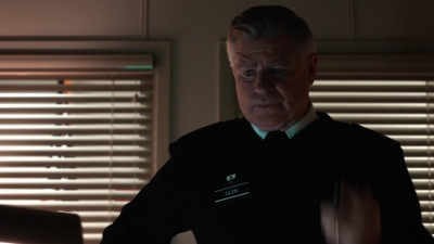 AMERICAN_ODYSSEY_-_E1X12_BUG_OUT_034.jpg