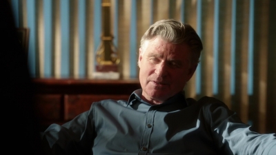 BLUE_BLOODS_-_E6X11_BACK_IN_THE_DAY_180.jpg