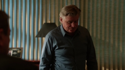 BLUE_BLOODS_-_E6X11_BACK_IN_THE_DAY_240.jpg