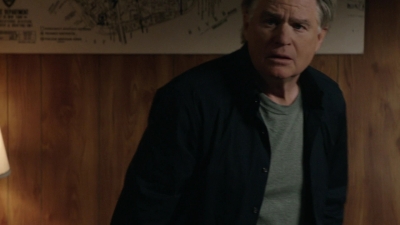 BLUE_BLOODS_-_E8X17_CLOSE_CALLS_011.jpg