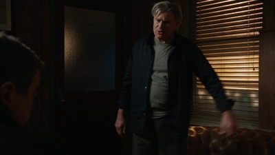 BLUE_BLOODS_-_E8X17_CLOSE_CALLS_036.jpg