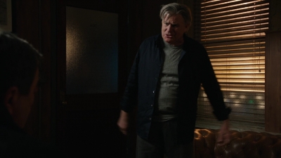 BLUE_BLOODS_-_E8X17_CLOSE_CALLS_042.jpg