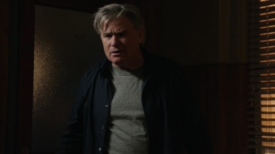 BLUE_BLOODS_-_E8X17_CLOSE_CALLS_044.jpg