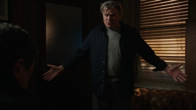 BLUE_BLOODS_-_E8X17_CLOSE_CALLS_054.jpg