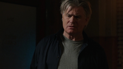 BLUE_BLOODS_-_E8X17_CLOSE_CALLS_069.jpg