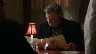 BLUE_BLOODS_-_E8X17_CLOSE_CALLS_103.jpg