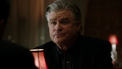 BLUE_BLOODS_-_E8X17_CLOSE_CALLS_111.jpg