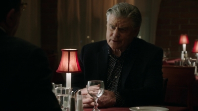 BLUE_BLOODS_-_E8X17_CLOSE_CALLS_125.jpg