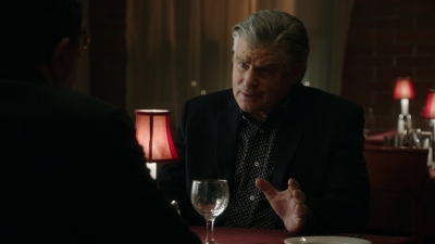 BLUE_BLOODS_-_E8X17_CLOSE_CALLS_129.jpg