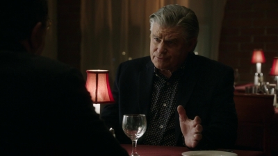 BLUE_BLOODS_-_E8X17_CLOSE_CALLS_130.jpg