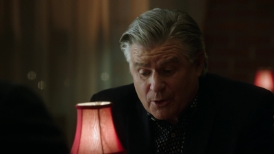 BLUE_BLOODS_-_E8X17_CLOSE_CALLS_136.jpg