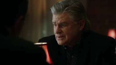 BLUE_BLOODS_-_E8X17_CLOSE_CALLS_142.jpg