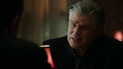 BLUE_BLOODS_-_E8X17_CLOSE_CALLS_145.jpg