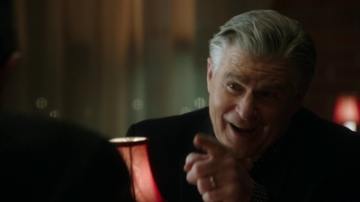 BLUE_BLOODS_-_E8X17_CLOSE_CALLS_151.jpg