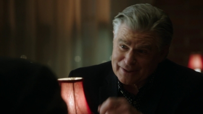 BLUE_BLOODS_-_E8X17_CLOSE_CALLS_152.jpg