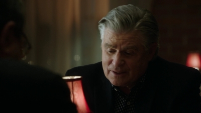 BLUE_BLOODS_-_E8X17_CLOSE_CALLS_156.jpg