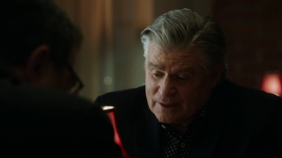 BLUE_BLOODS_-_E8X17_CLOSE_CALLS_157.jpg