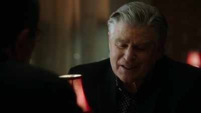 BLUE_BLOODS_-_E8X17_CLOSE_CALLS_161.jpg