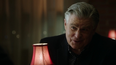 BLUE_BLOODS_-_E8X17_CLOSE_CALLS_176.jpg