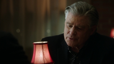 BLUE_BLOODS_-_E8X17_CLOSE_CALLS_188.jpg